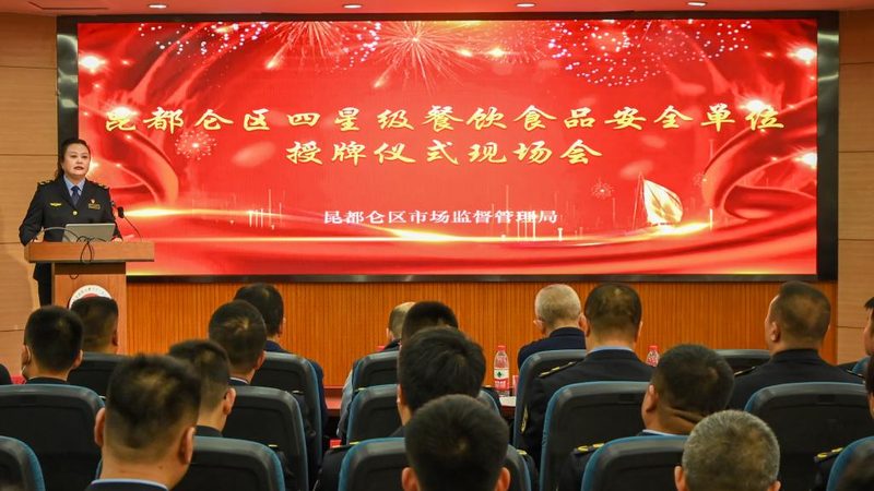 小型婚礼糖果礼盒：甜蜜见证爱情的完美选择