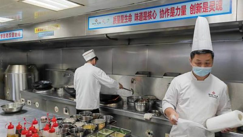 揭秘零食批发一手货源代理：条件与注意事项