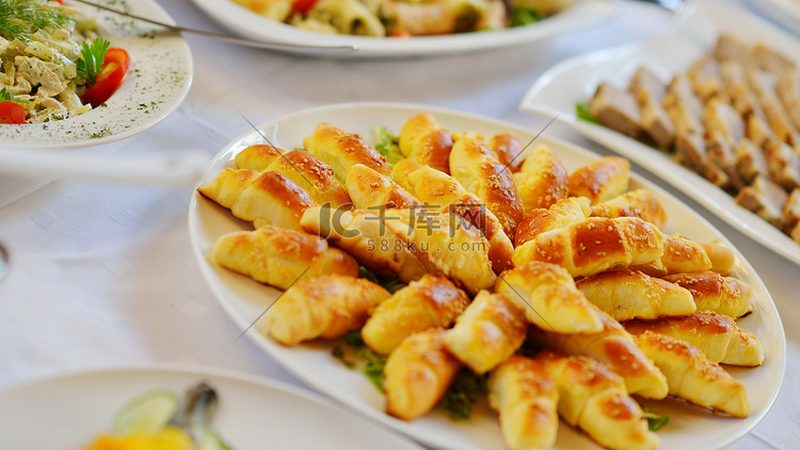 婚礼喜糖礼盒挑选攻略：性价比高的关键要素